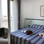 Ξενοδοχείο Garden 4*