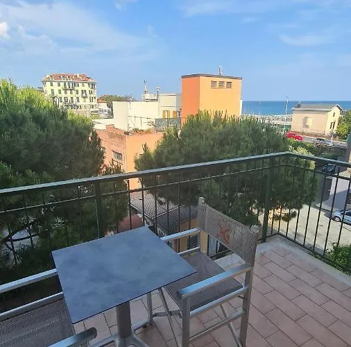 Hotel Garden 4*