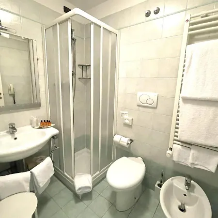 Garden Hotel 4*