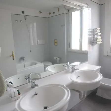 Otel Garden 4*