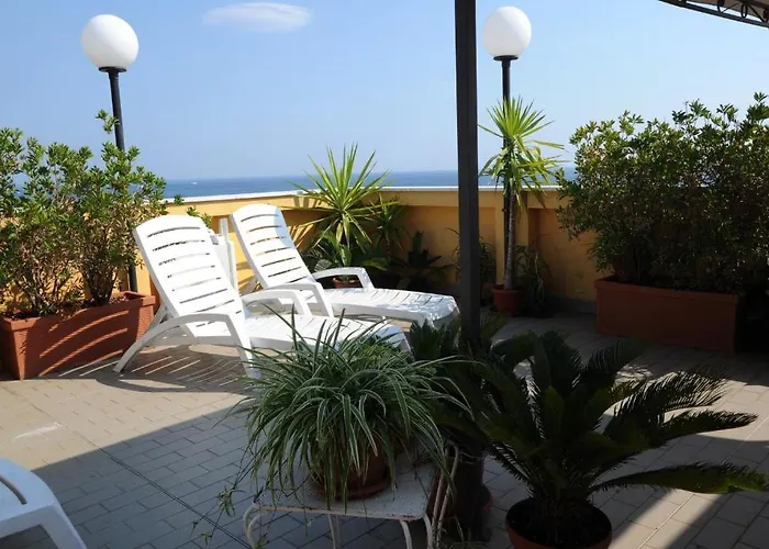 Garden Hotel