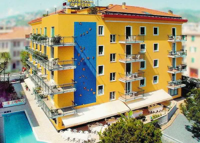 Hotel Garden 4*