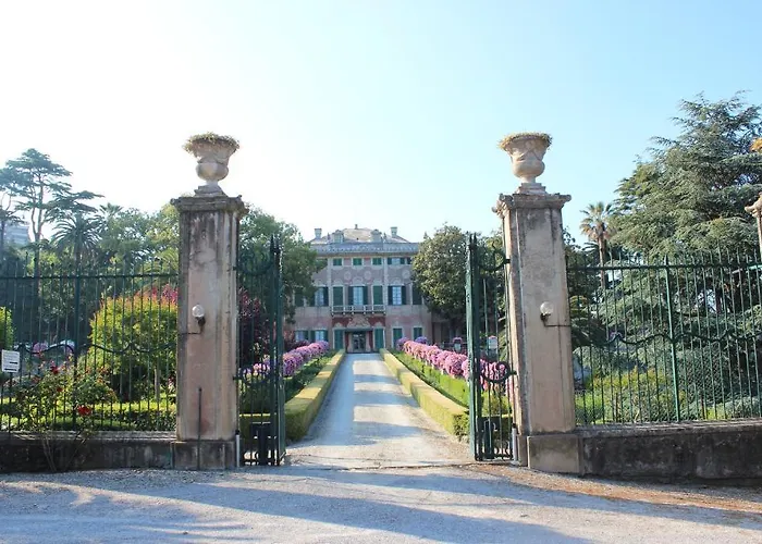 Garden Hotel
